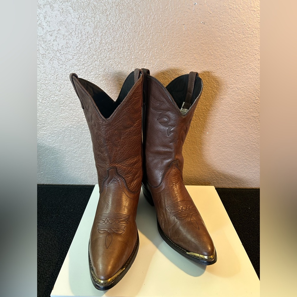 Masterson Women's Size 8.5 Brown Boots. Style#RB 888